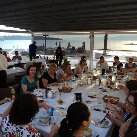 Otel Pasifik Çeşme